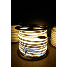 Шнур вуличний світлодіодний «Неон-Флекс» Lumion Neon-Flex, 15х26мм, 81діодів/м, зовнішній, білий теплий