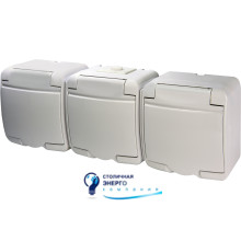 Розетка 3-я (Schuko) (белая крышка) (IP44/54) RHE-3s